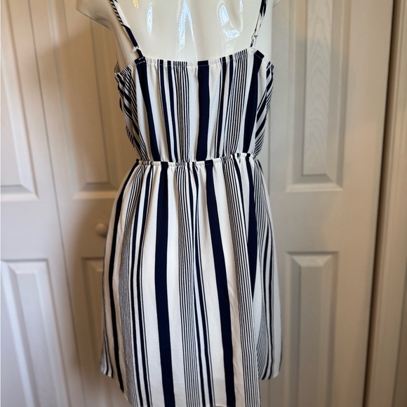 Monteu Striped Navy White Sleeveless Dress Size  juniors large adjustable strap - Picture 6 of 12